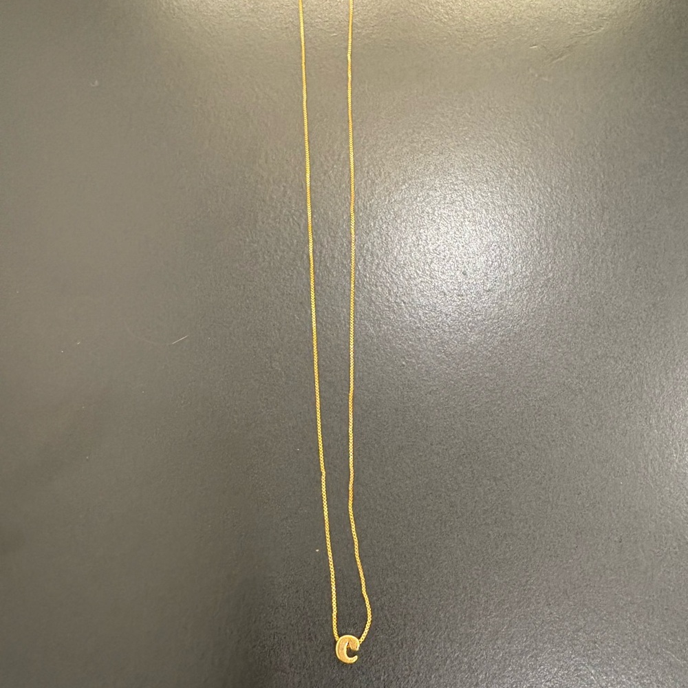 Elegant Gold Necklace